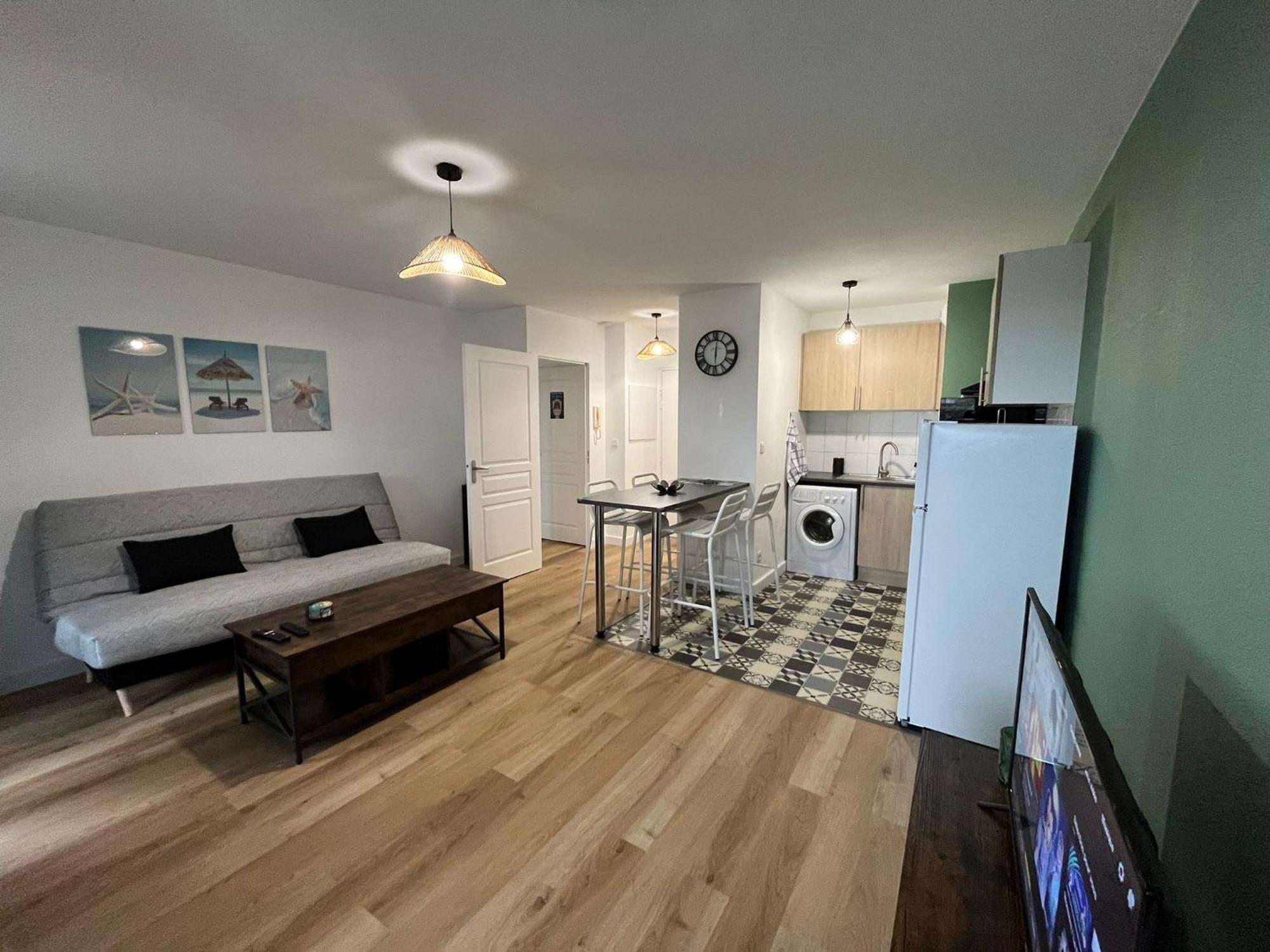 Appartement Avec Jardin A Rochefort ภายนอก รูปภาพ